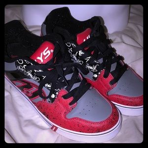 ✨HEELYS SIZE 10✨